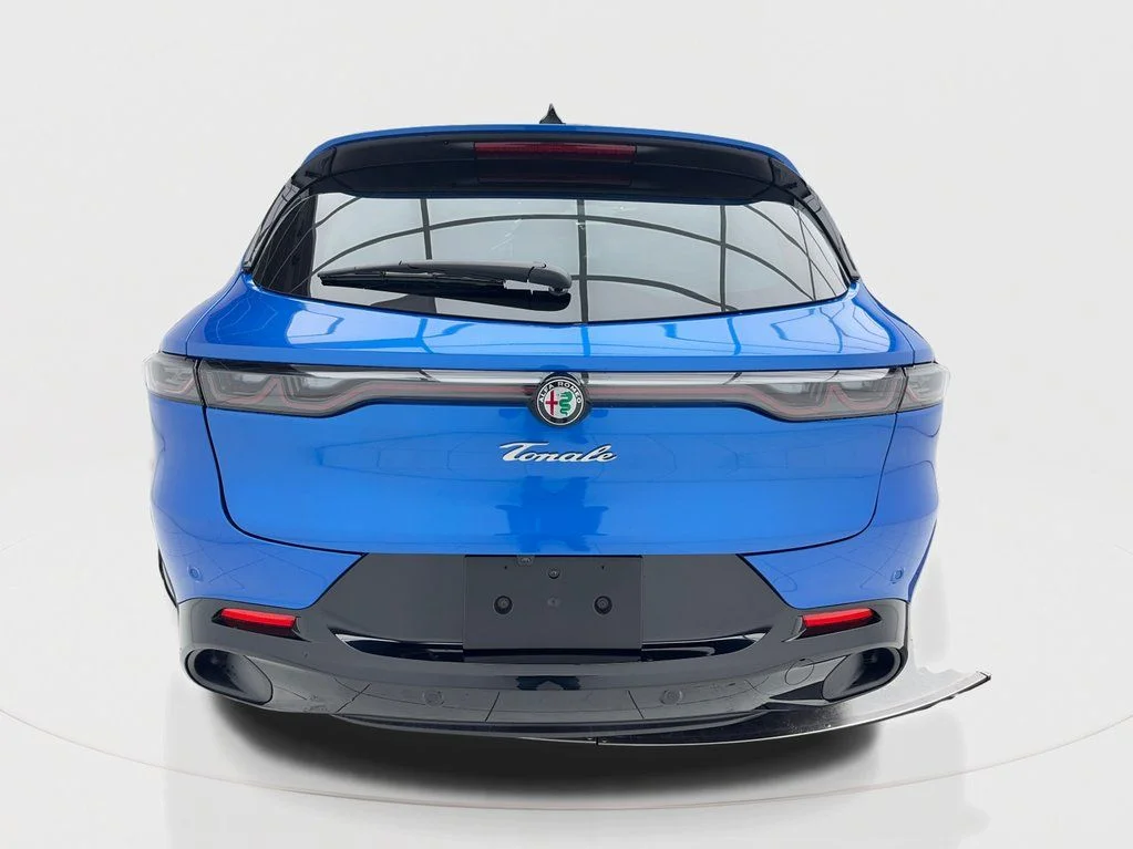New 2025 Blue Alfa Romeo Base image 10