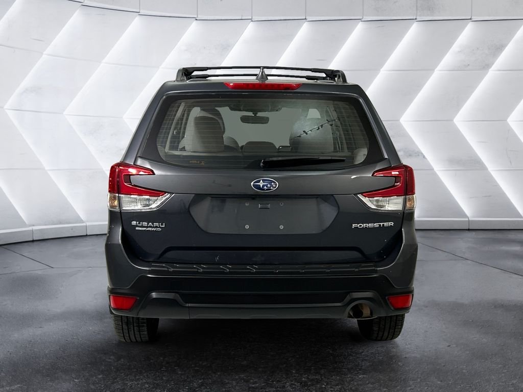 Used 2023 Gray Subaru Base image 5