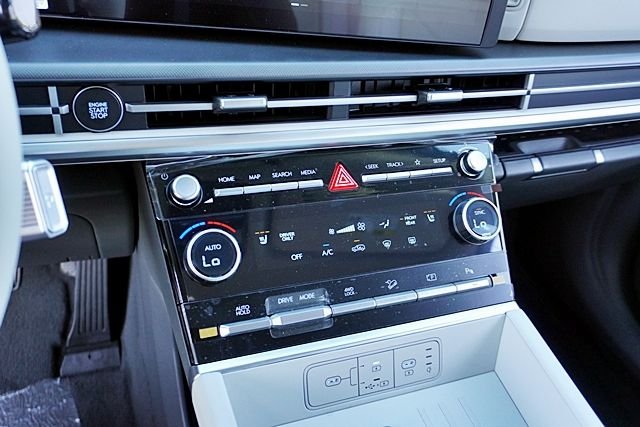 New 2026 Silver Hyundai SEL image 32
