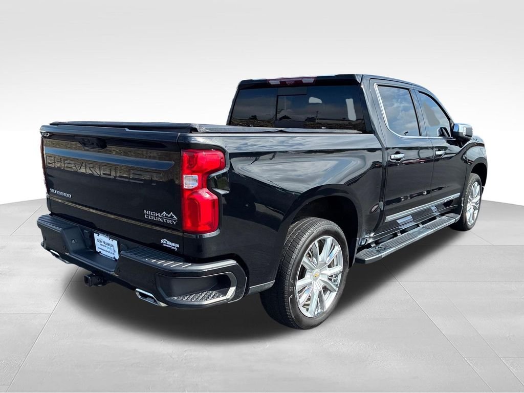Used 2023 Black Chevrolet High Country image 5