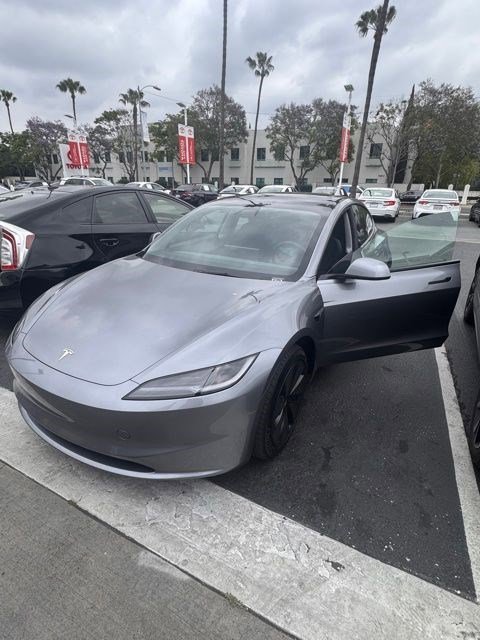 2025 Tesla Model 3's photo