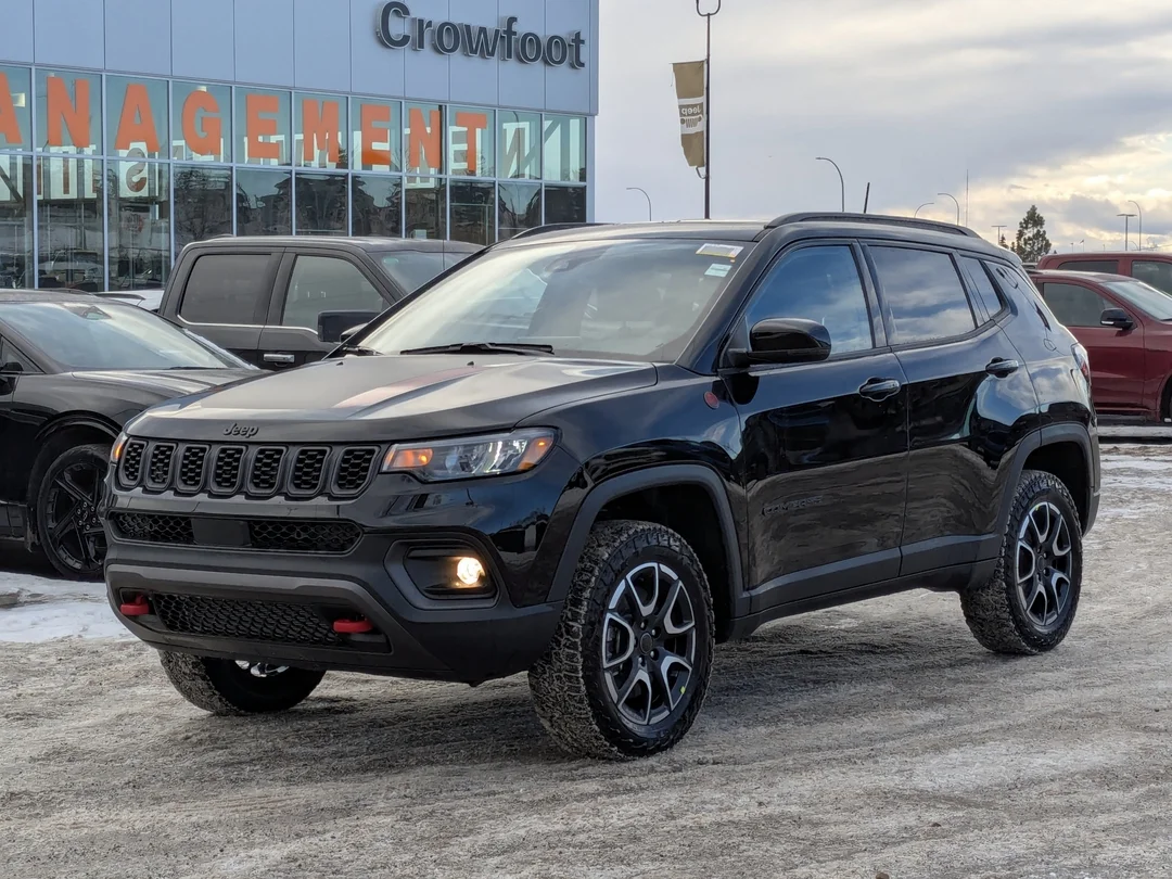 New 2026 Black Jeep Trailhawk - - 4x4 - Sun Sound & Nav - Pano Roof - Active Driving Assist & More! image 4
