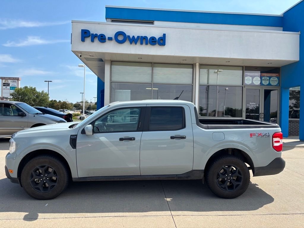 Used 2023 Cactus Gray Ford XLT image 2