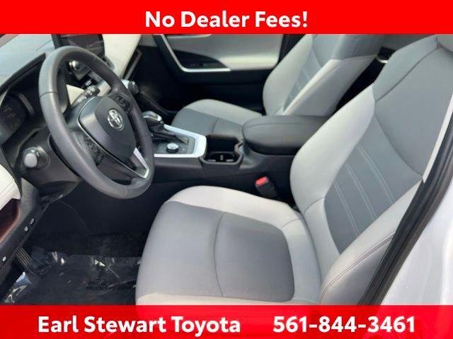 Certified Used 2024 WIND CHILL PEARL Toyota  image 26