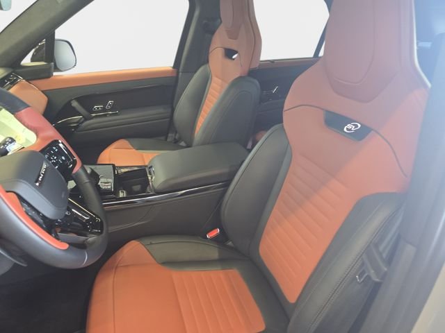 Certified Used 2025 Gray Land Rover SV Edition Two image 18