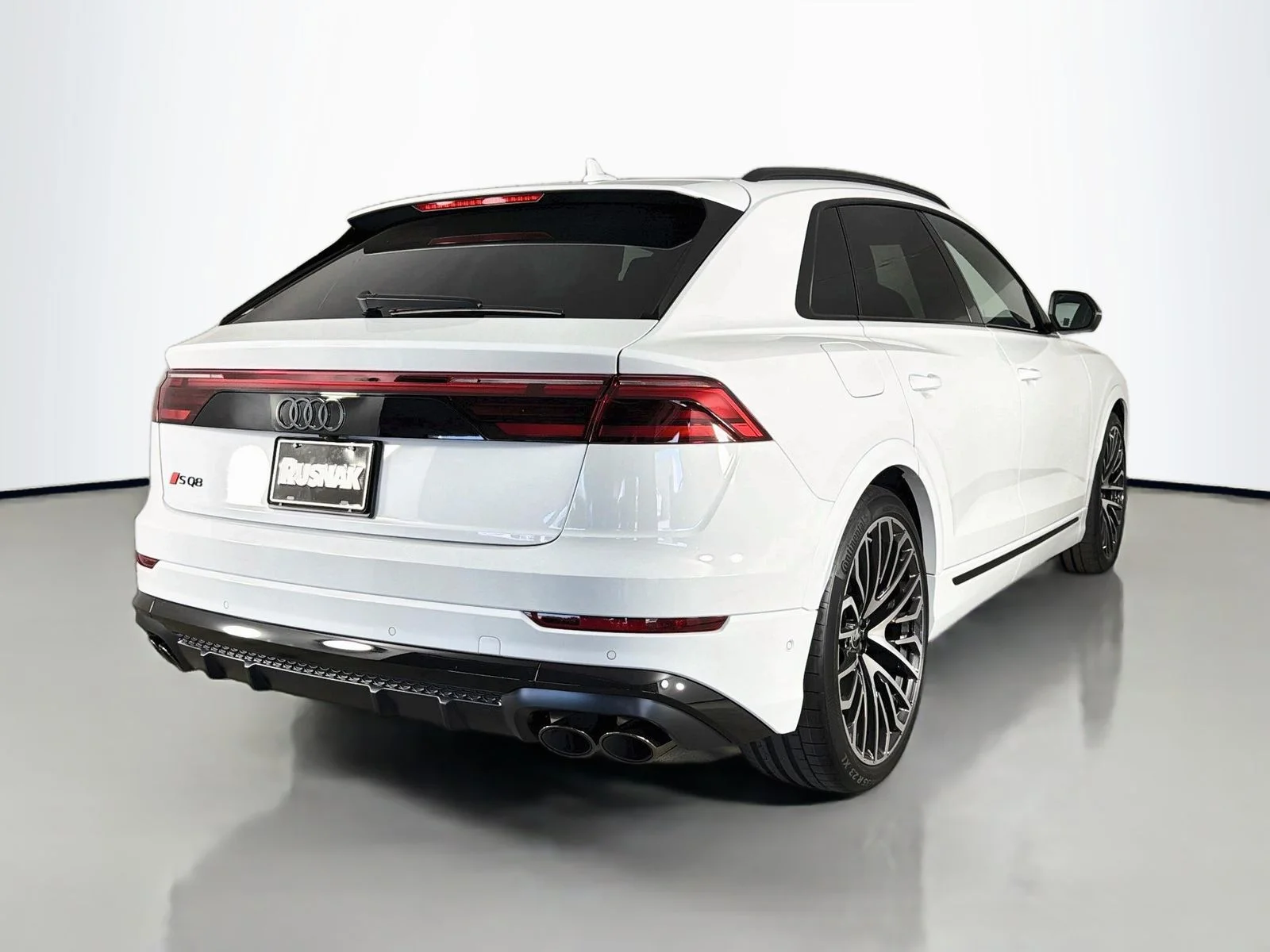 New 2026 White Audi 4.0T Premium Plus image 7
