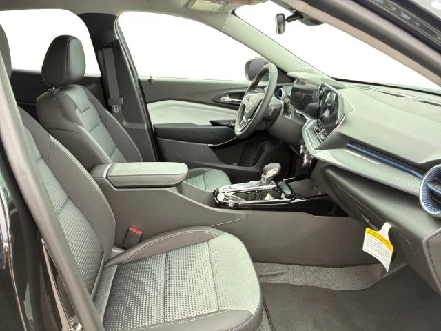 New 2026 Mosaic Black Metallic Chevrolet LT image 13