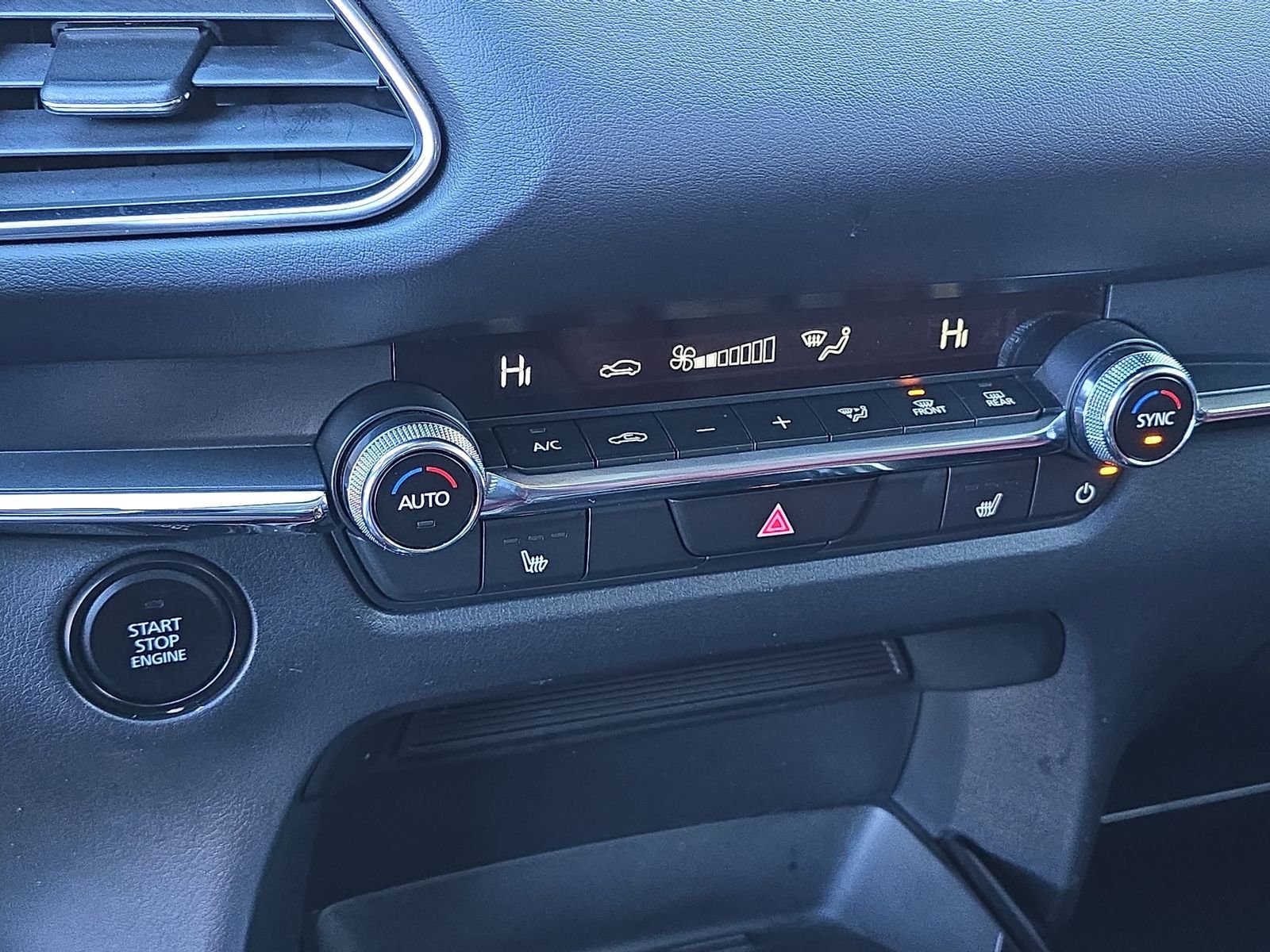 2025 Mazda CX-30 Carbon Edition - Photo 25