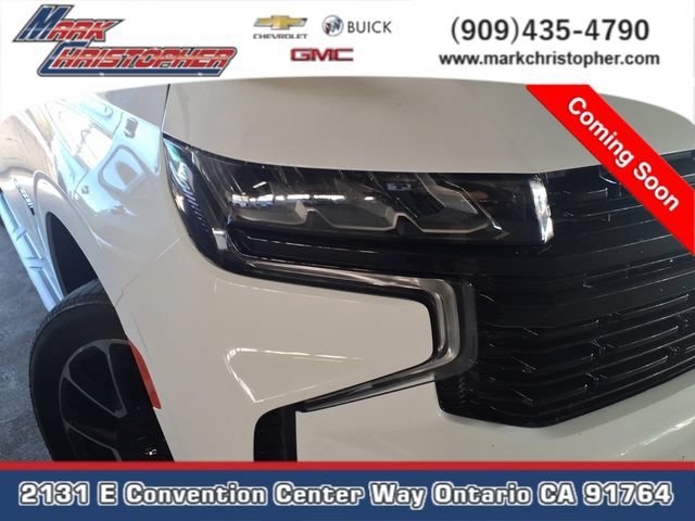 Used 2024 Summit White Chevrolet RST image 3