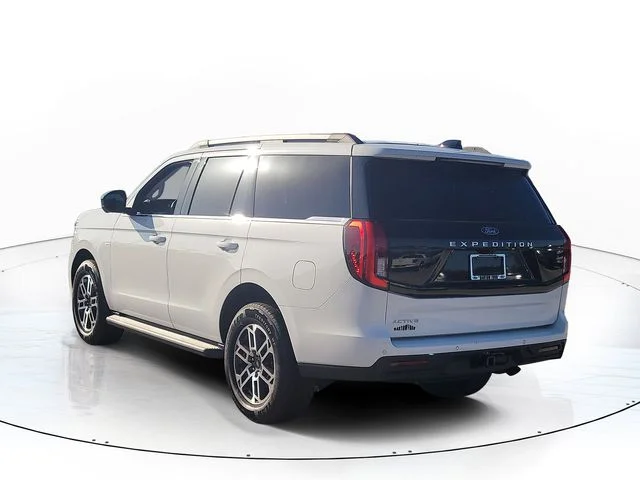 New 2026 Oxford White Ford Active image 7