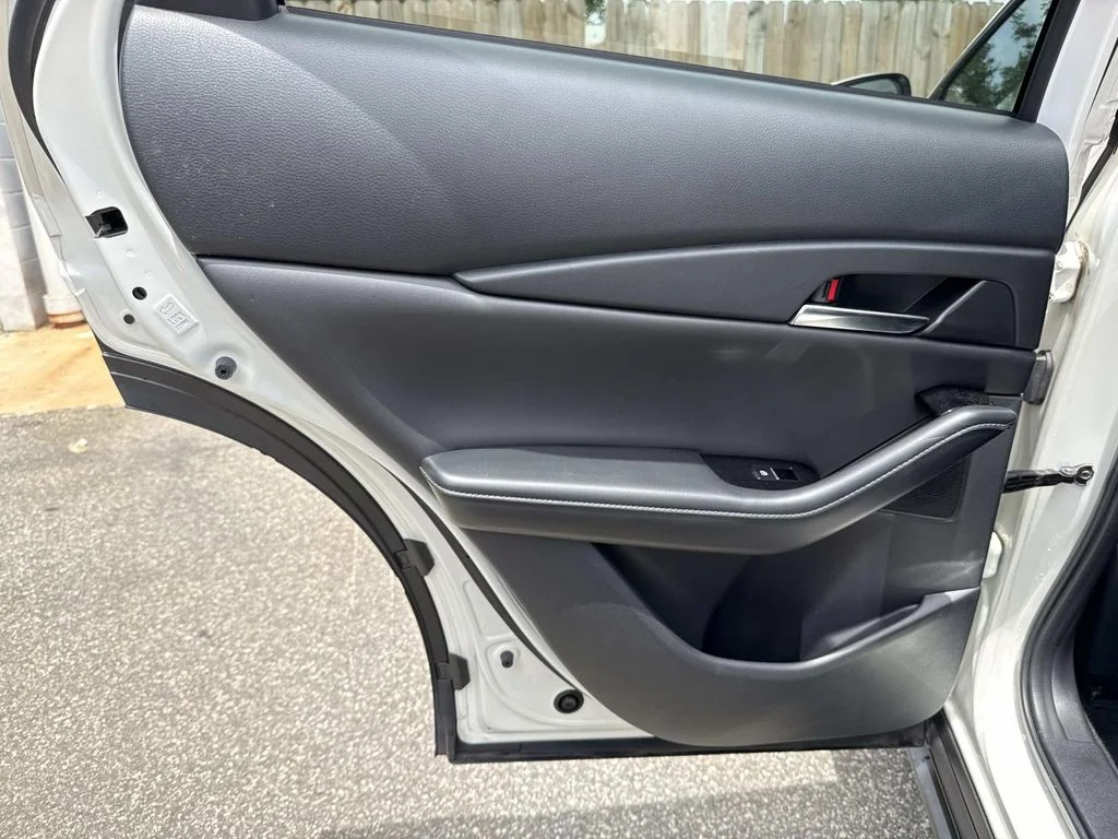 Certified Used 2024 White Mazda 2.5 S Preferred Package image 15