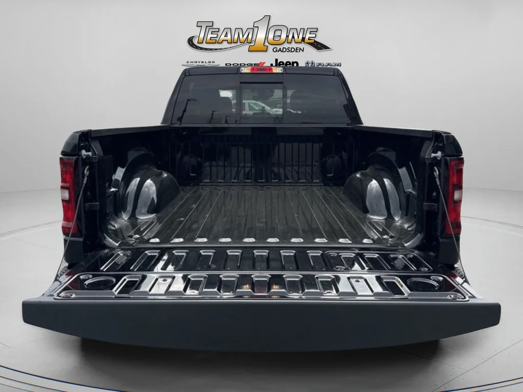 New 2026 Diamond Black Crystal Pearl-Coat Exterior Paint RAM Laramie image 37
