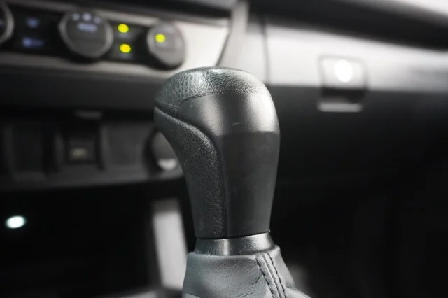Used 2022  Toyota SR image 22