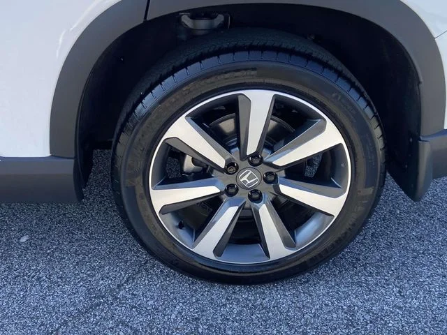 Certified Used 2025 Black Honda Touring image 9