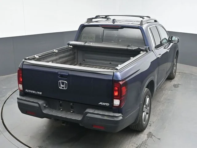 Used 2020 Obsidian Blue Pearl Honda RTL-E image 39