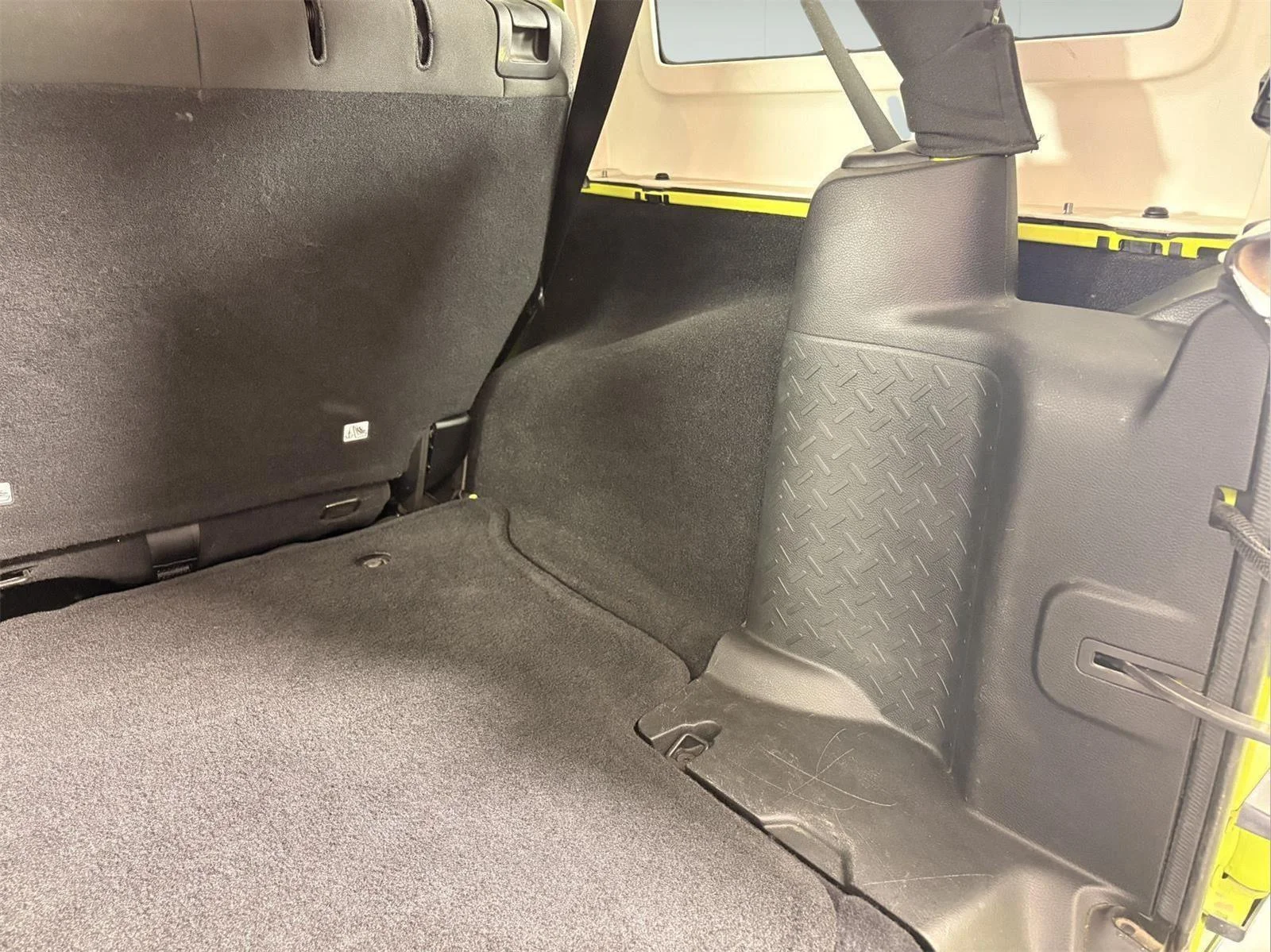 Used 2016 Hypergreen Clearcoat Jeep Sport image 6