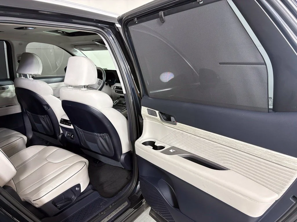 Used 2023 White Hyundai Calligraphy image 24