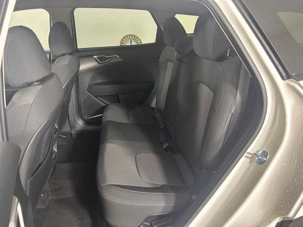 New 2027 Snow White Pearl Kia S image 14