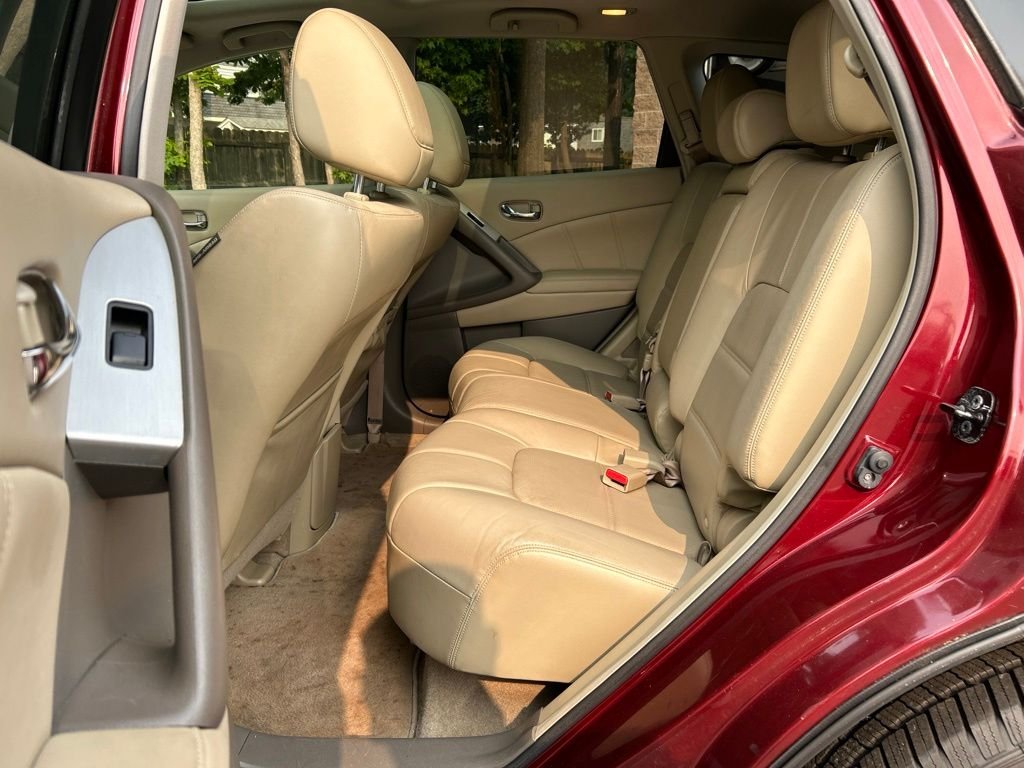 Used 2011 Red Nissan SL image 26