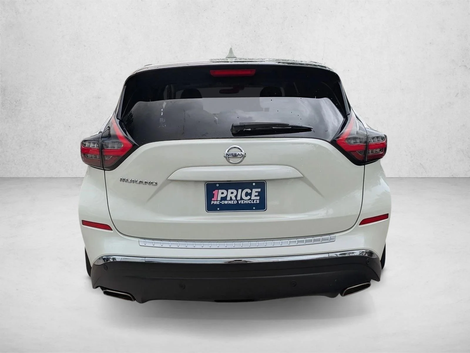 Used 2020 Pearl White Tricoat Nissan S image 7