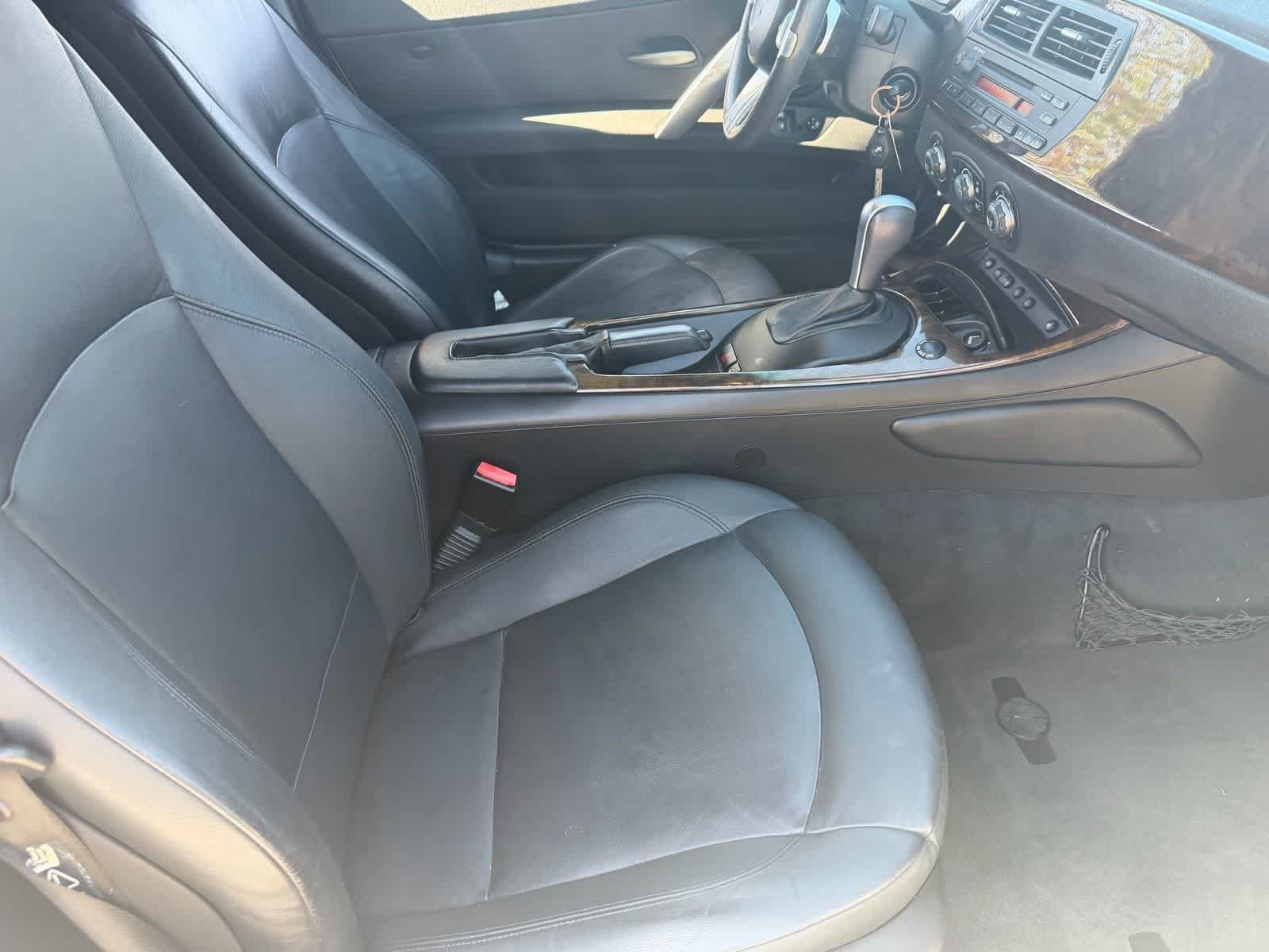 Imagen 11: BMW 3.0si plateado de 2008 de segunda mano