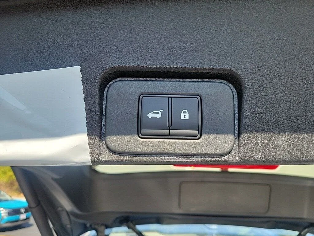 2026 Nissan Rogue SV - Photo 18