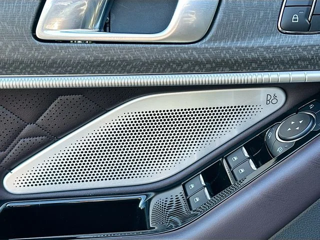 2025 Ford Explorer Platinum - Photo 19