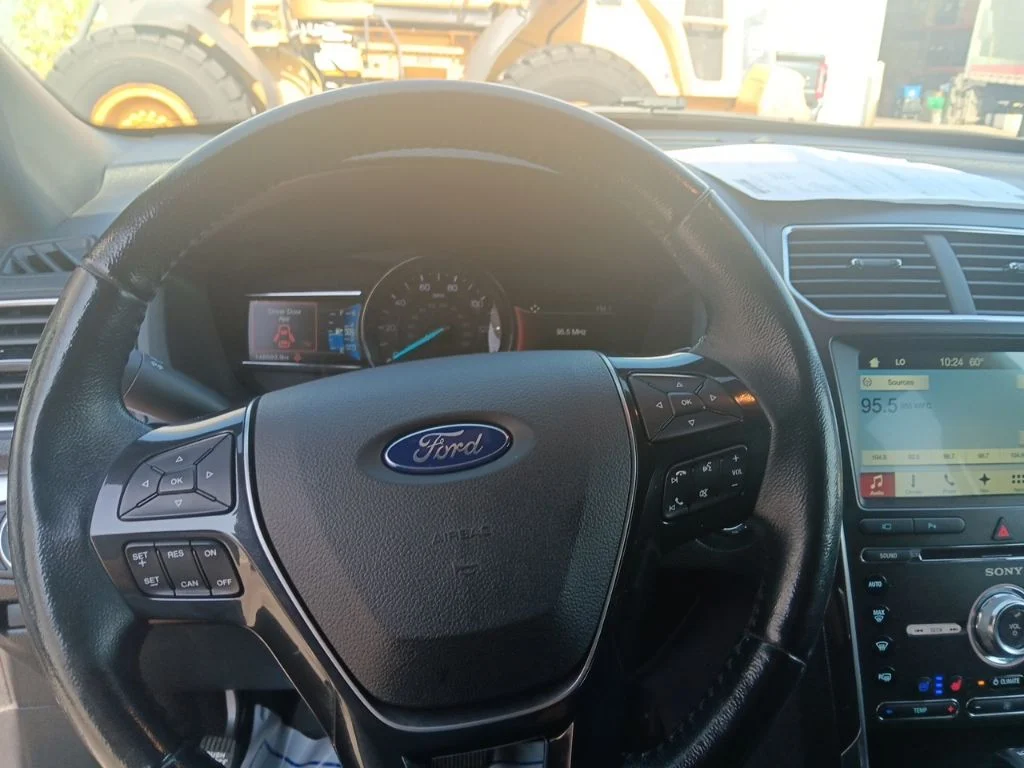 Used 2017 Magnetic Ford Limited image 13