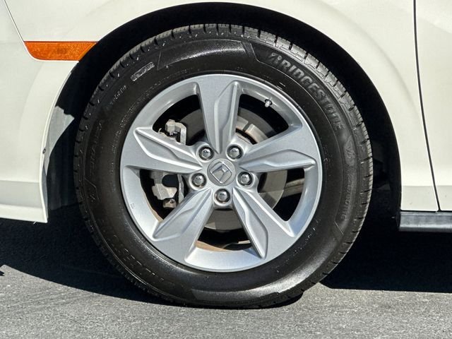 Used 2018 White Honda EX-L image 27