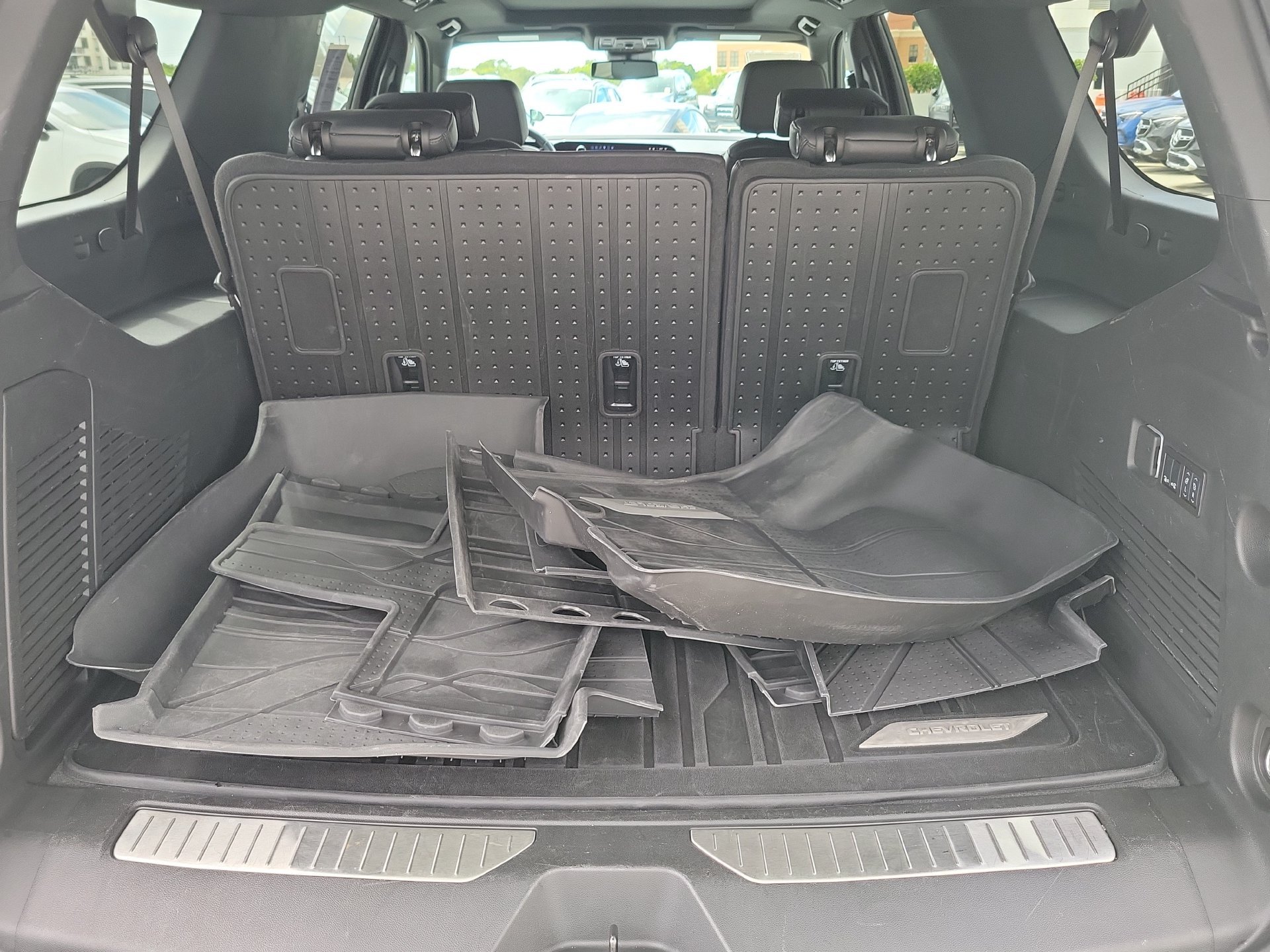 Used 2025 Sterling Gray Metallic Chevrolet Z71 image 9