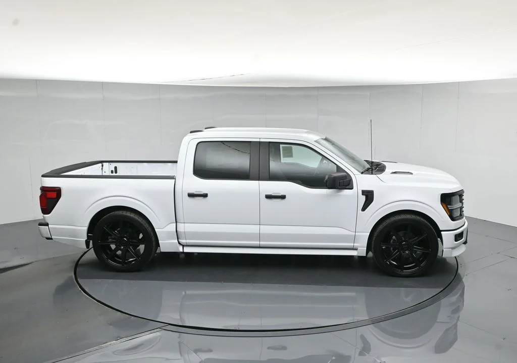 New 2026 Oxford White Ford STX image 51