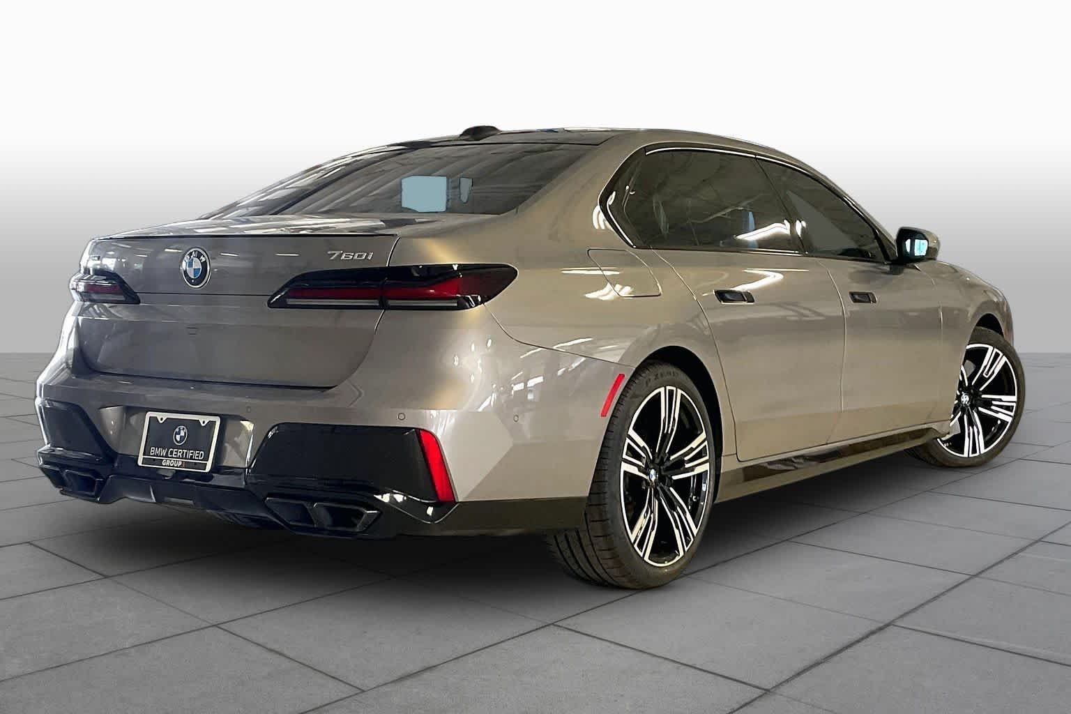 Certified Used 2024 Oxide Grey Met BMW 760i xDrive image 12