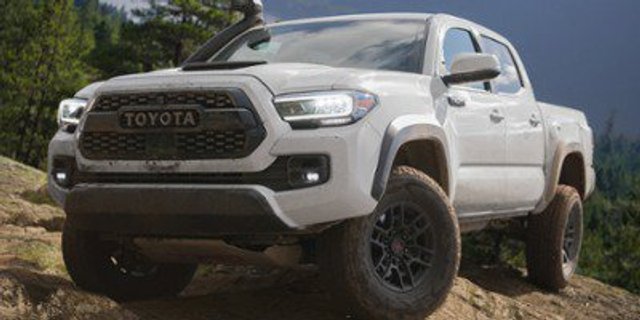 2022 Toyota Tacoma 4WD SR
