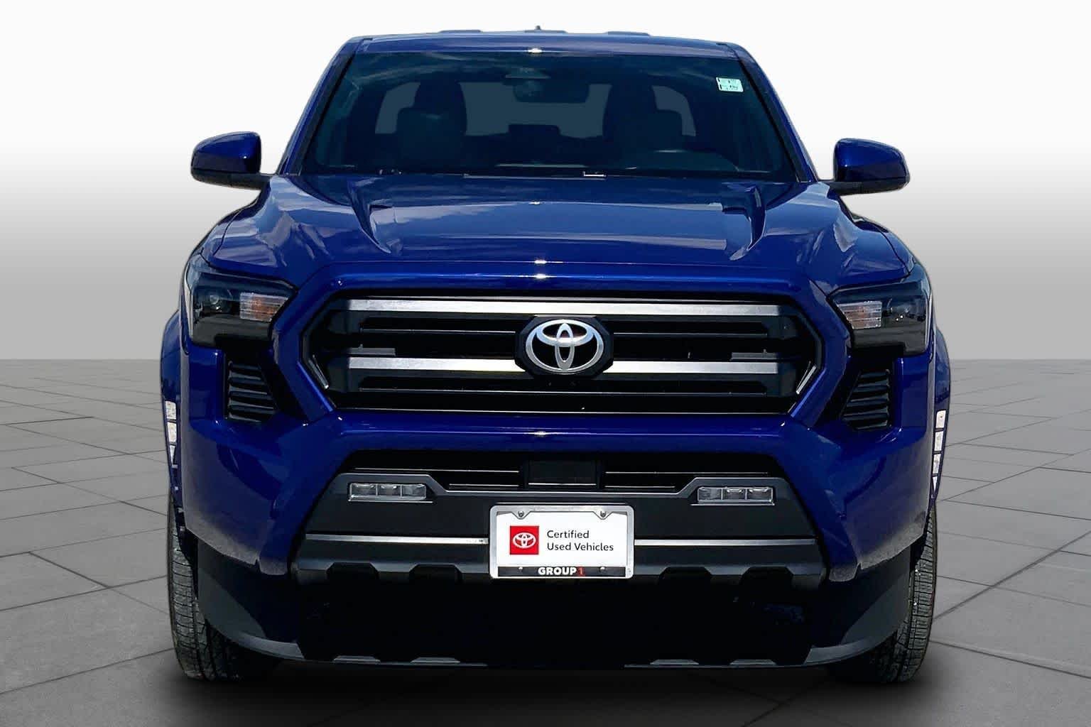 Used 2025 Blue Crush Metallic Toyota SR5 image 4