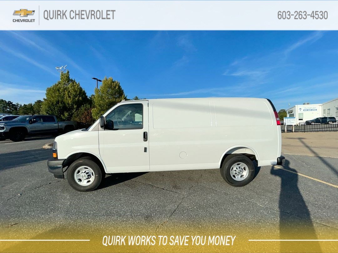 2025 Chevrolet Express Cargo Work Van - Photo 6