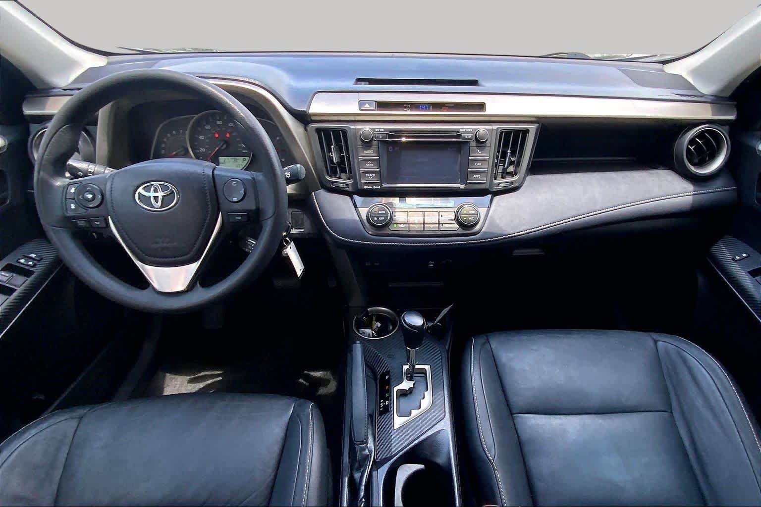Used 2013 Magnetic Gray Metallic Toyota XLE image 14