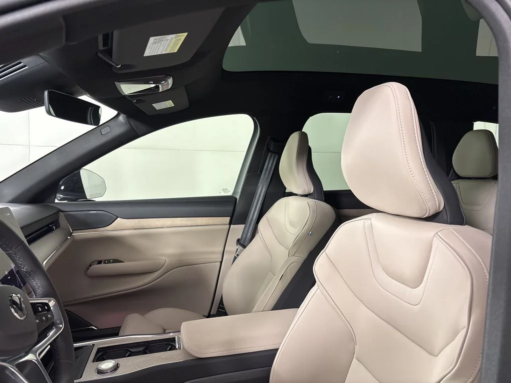 New 2026 Denim Blue Metallic Volvo Plus image 25