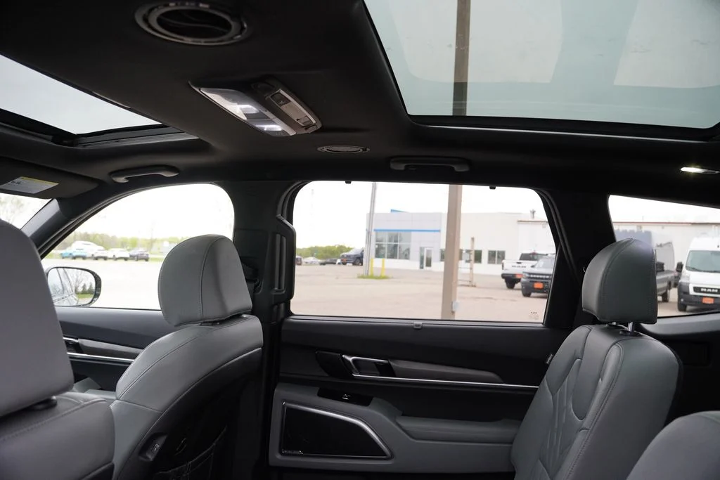 Used 2023 Green Kia SX X-Pro image 19