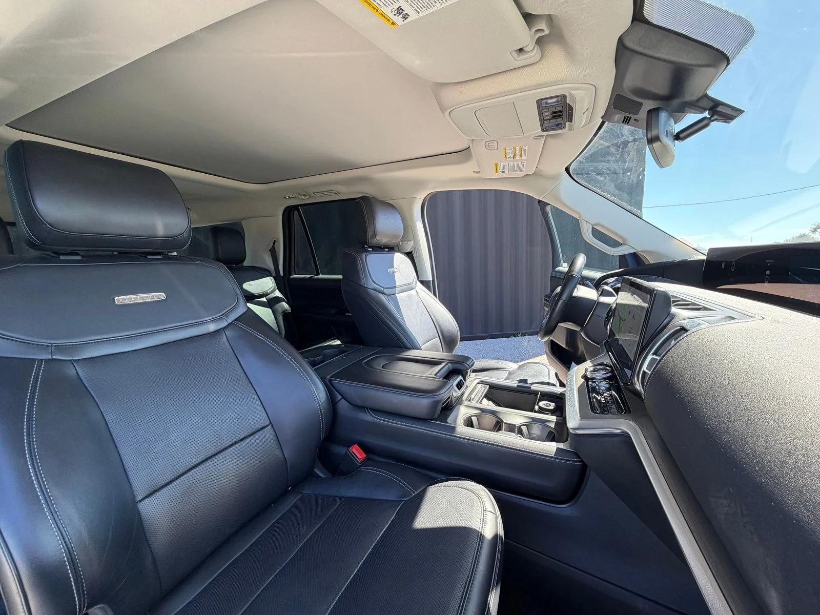 Used 2025 Black Ford Platinum image 19