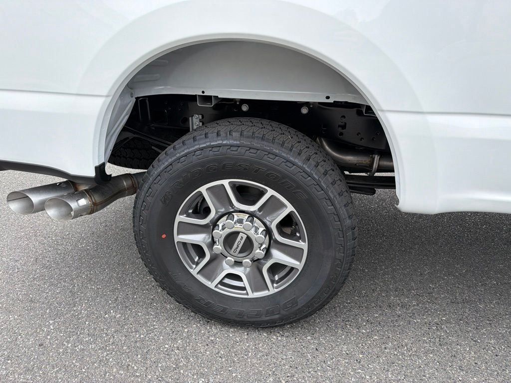 New 2026 Oxford White Ford F-250® Lariat® image 5