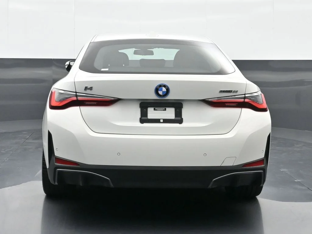 2023 BMW i4 35 - Photo 15
