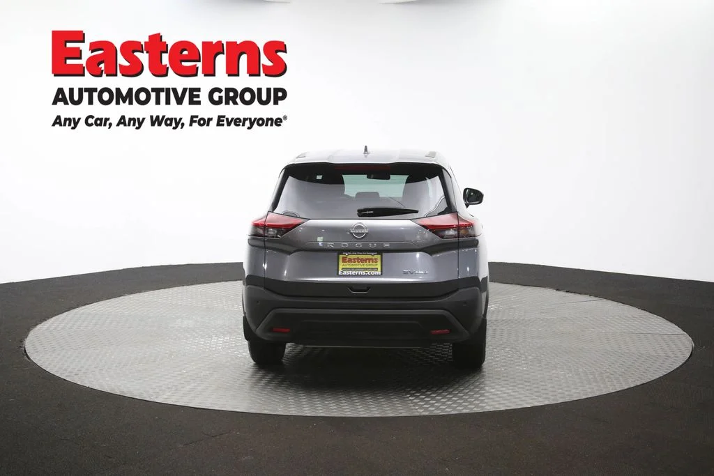 Used 2023 Gray Nissan SV image 40