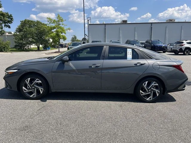 Used 2025 Gray Hyundai Limited image 10