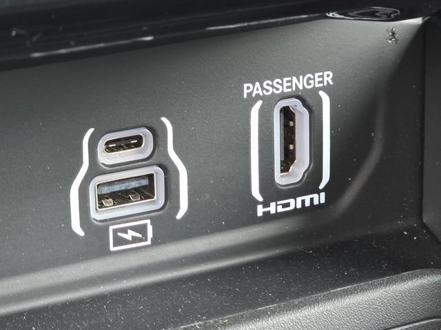Used 2026 Diamond Black Crystal Pearlcoat Ram Limited image 15
