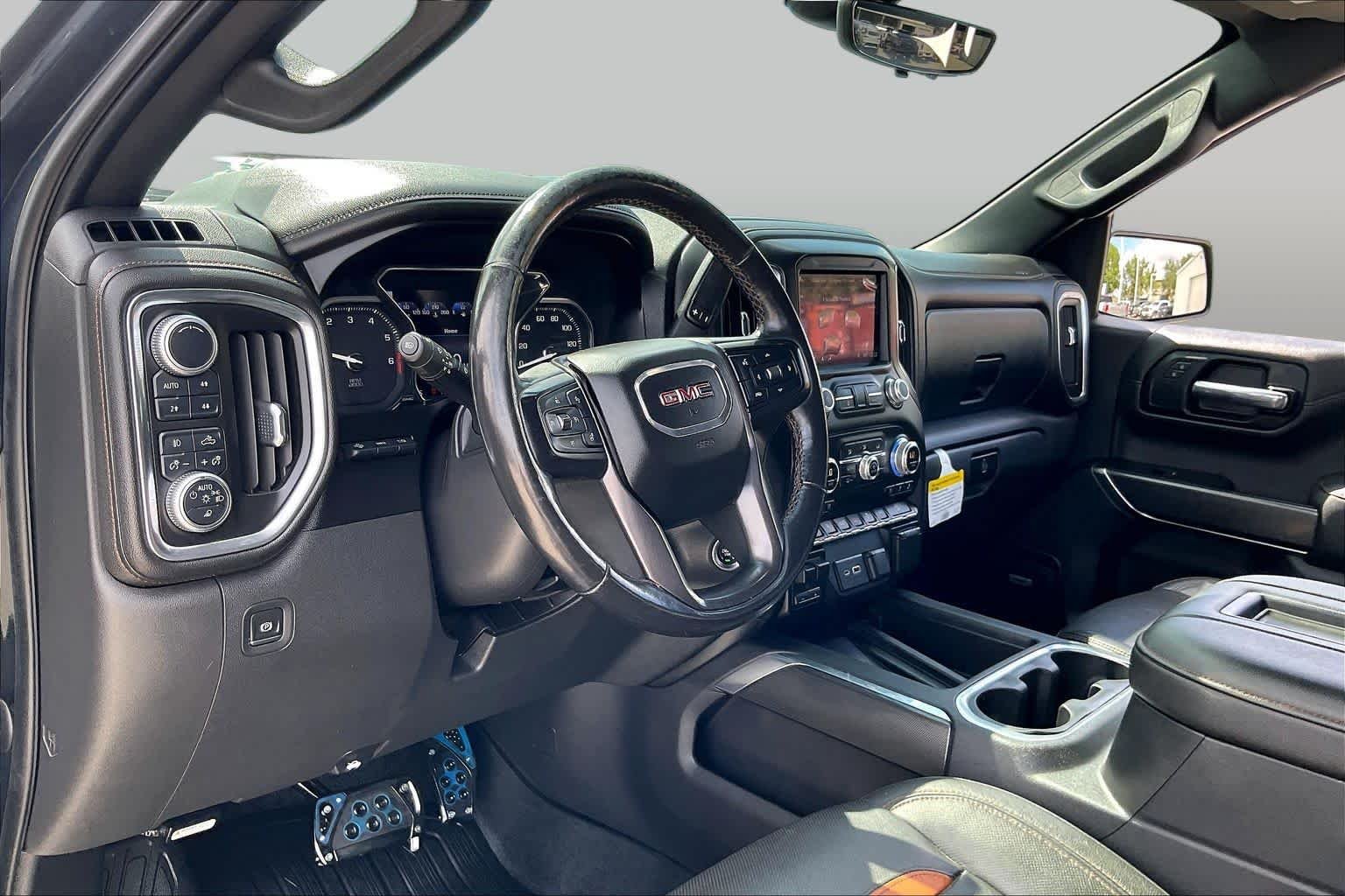 Used 2019 Dark Sky Metallic GMC AT4 image 17