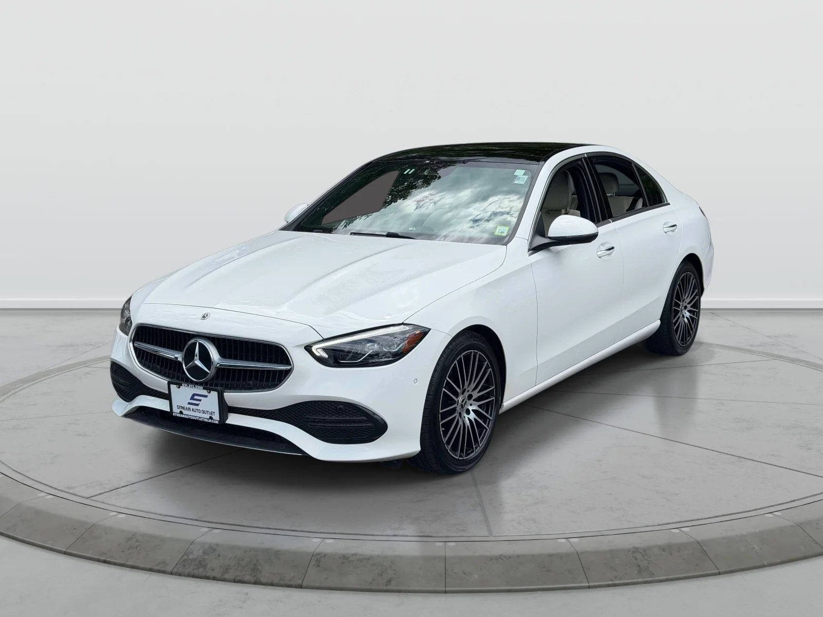 Used 2025 White Mercedes-Benz C 300 image 3