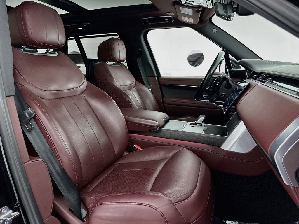 Certified Used 2024 Black Land Rover SE image 30