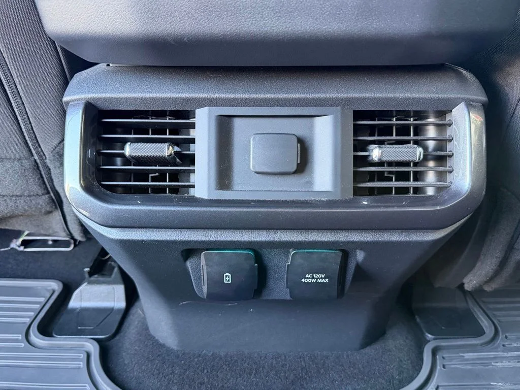 Used 2023 White Ford XLT image 23