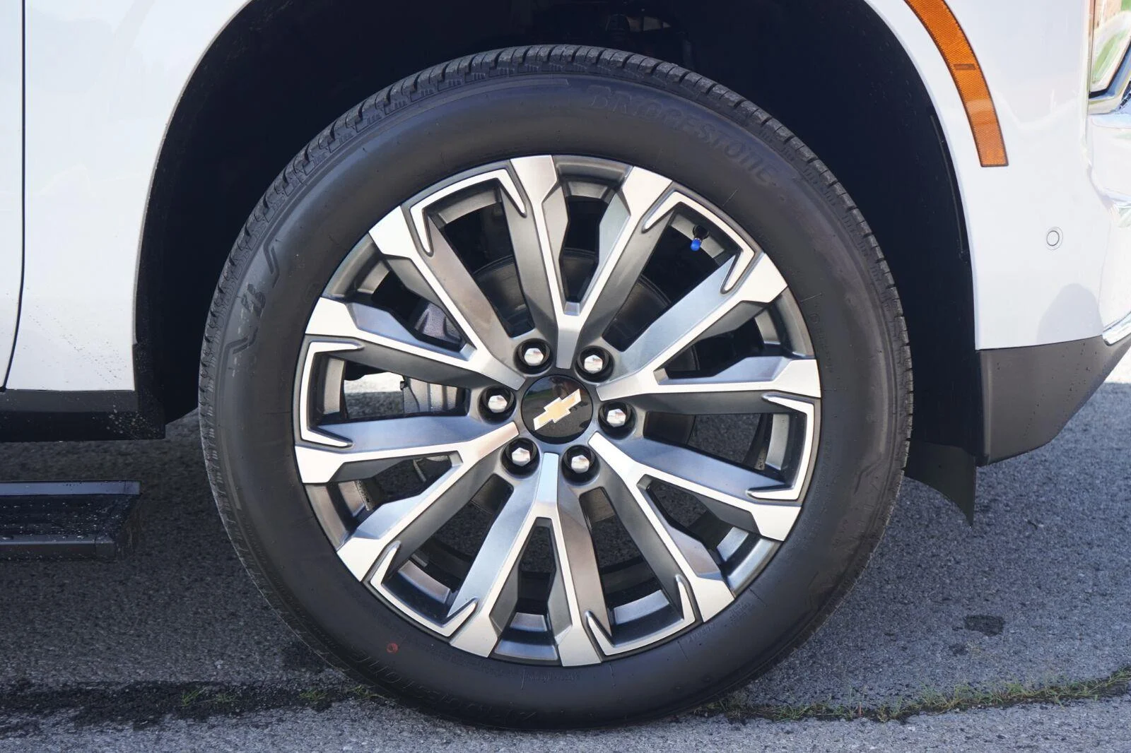 2026 Chevrolet Suburban High Country - Photo 13
