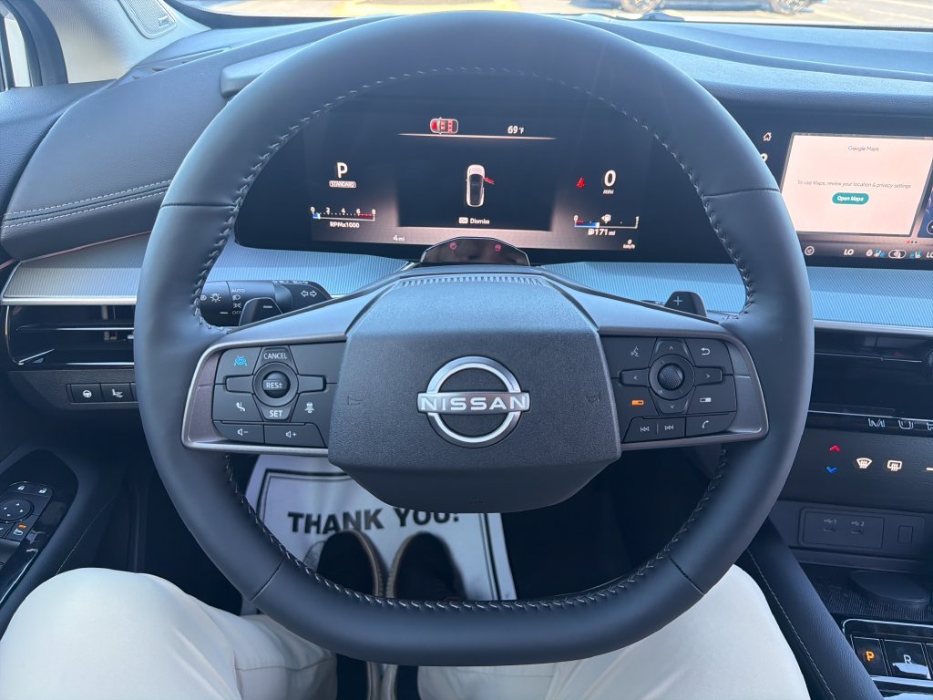 New 2027 White Nissan Platinum image 13
